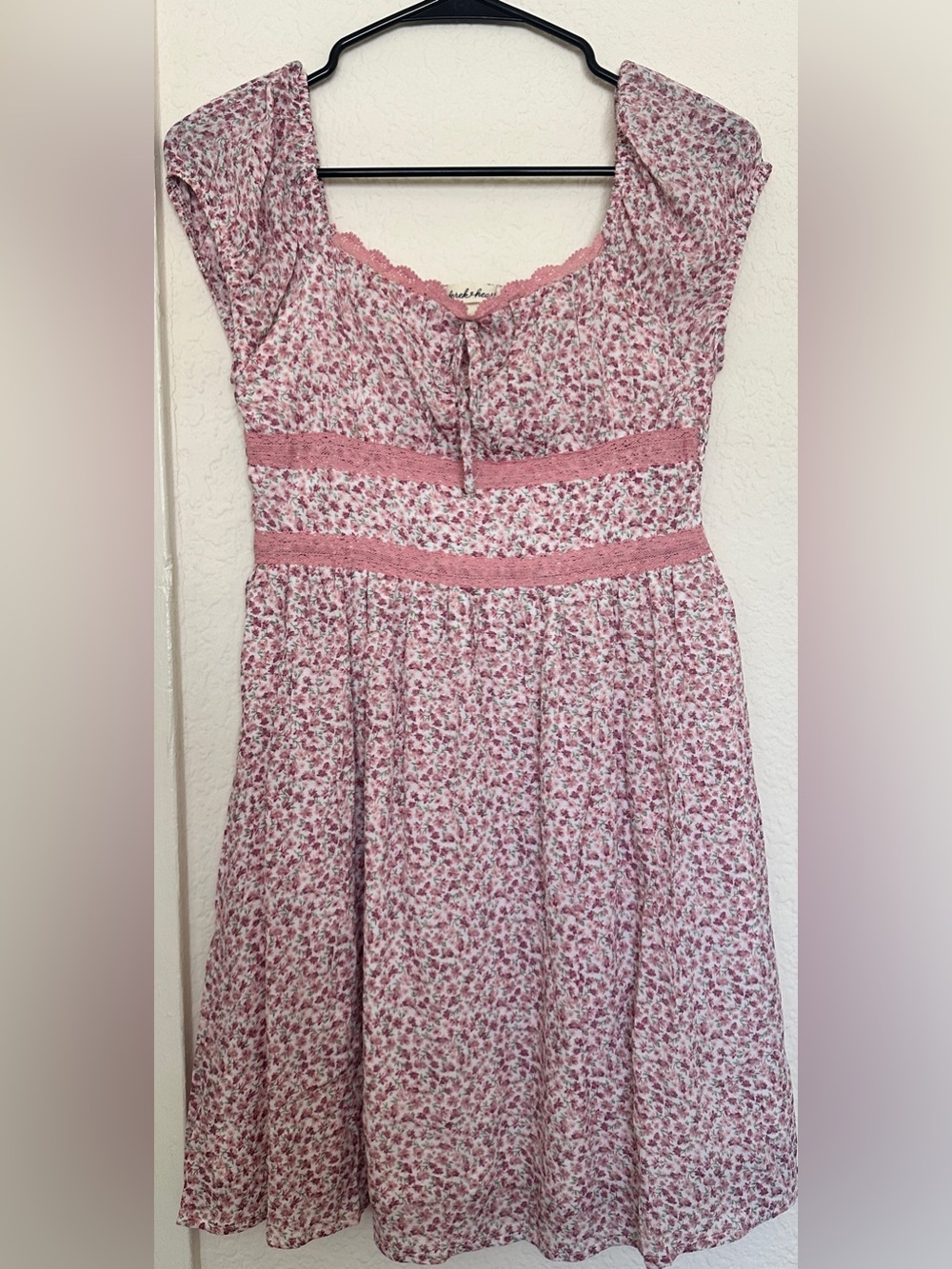 Derek Heart Pink Floral Midi Dress with Lace Trim
